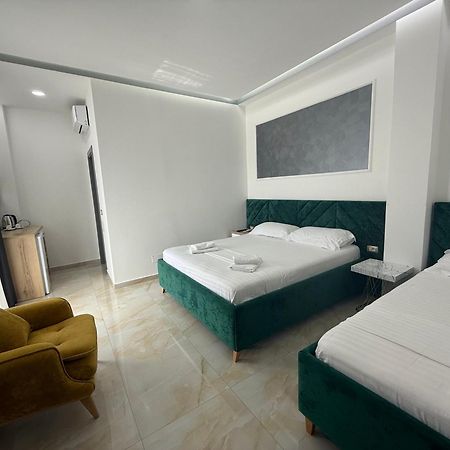 Hotel Leodori 1 Shëngjin 외부 사진