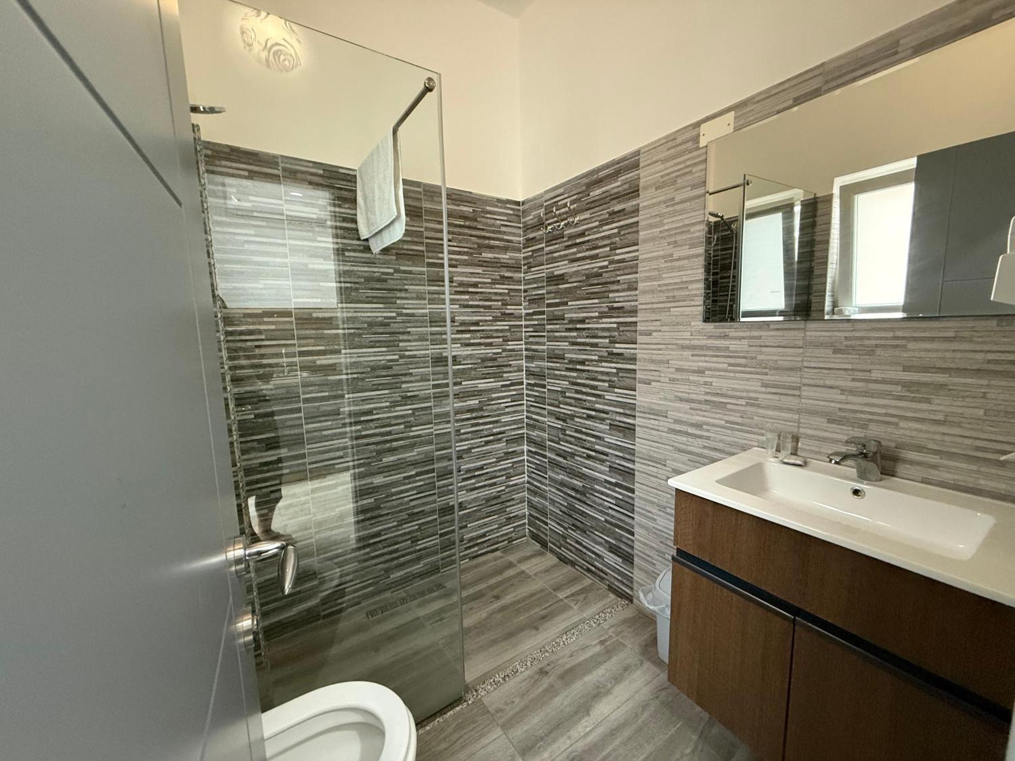 Hotel Leodori 1 Shëngjin 외부 사진