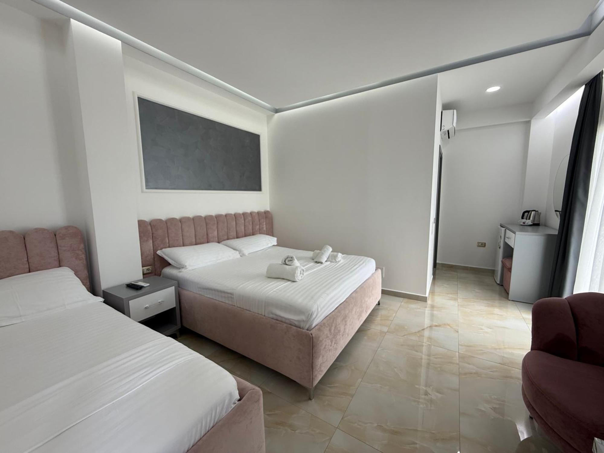 Hotel Leodori 1 Shëngjin 외부 사진